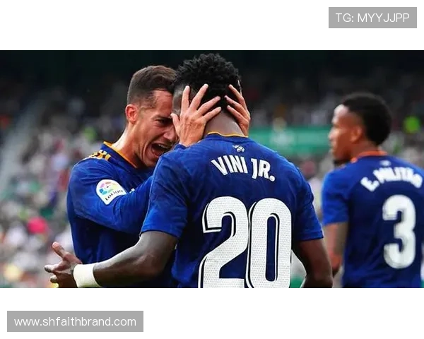 皇马飞翼11次长传助攻展神技